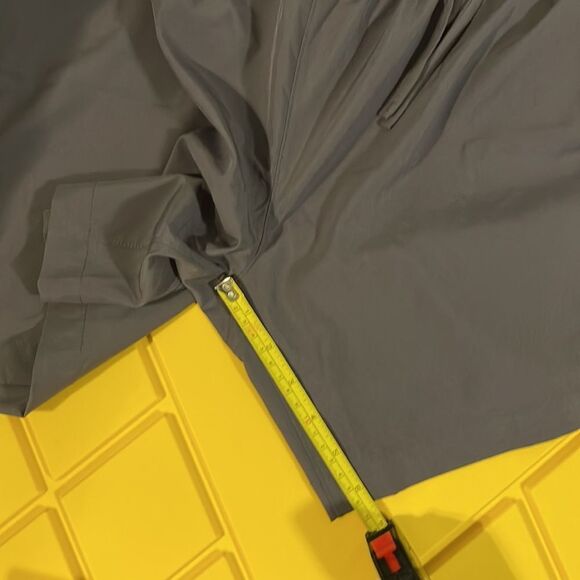 Mondetta Ladies' Woven Short Grey NWOT - Picture 8 of 11